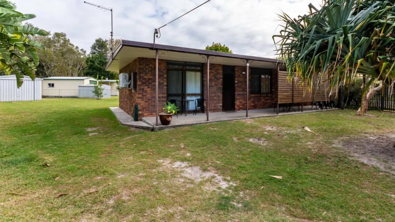 Pet Friendly Lowset Home With Room For A Boat, Wattle Ave, Bongaree Bellara